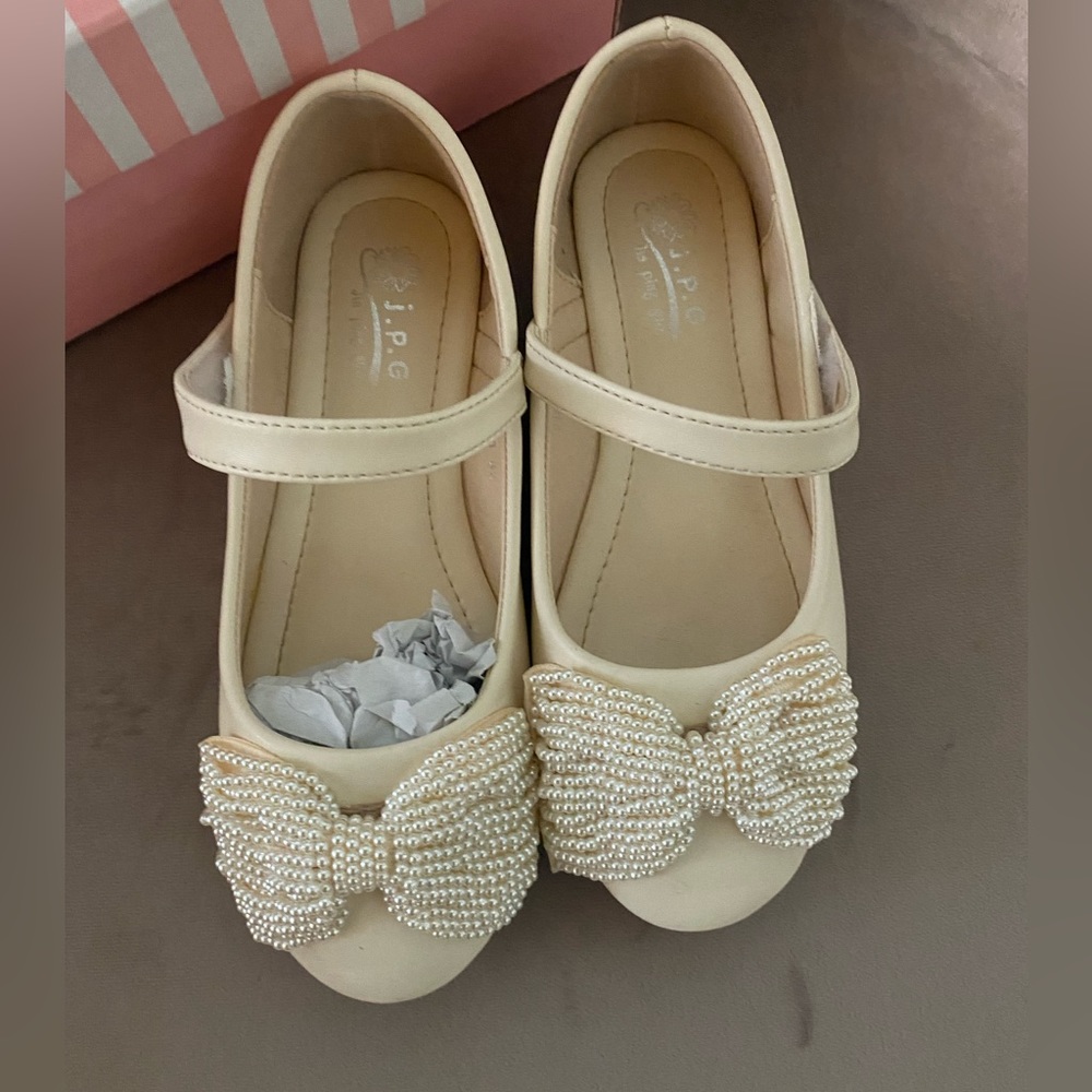 Flats💙 - Picture 2 of 3